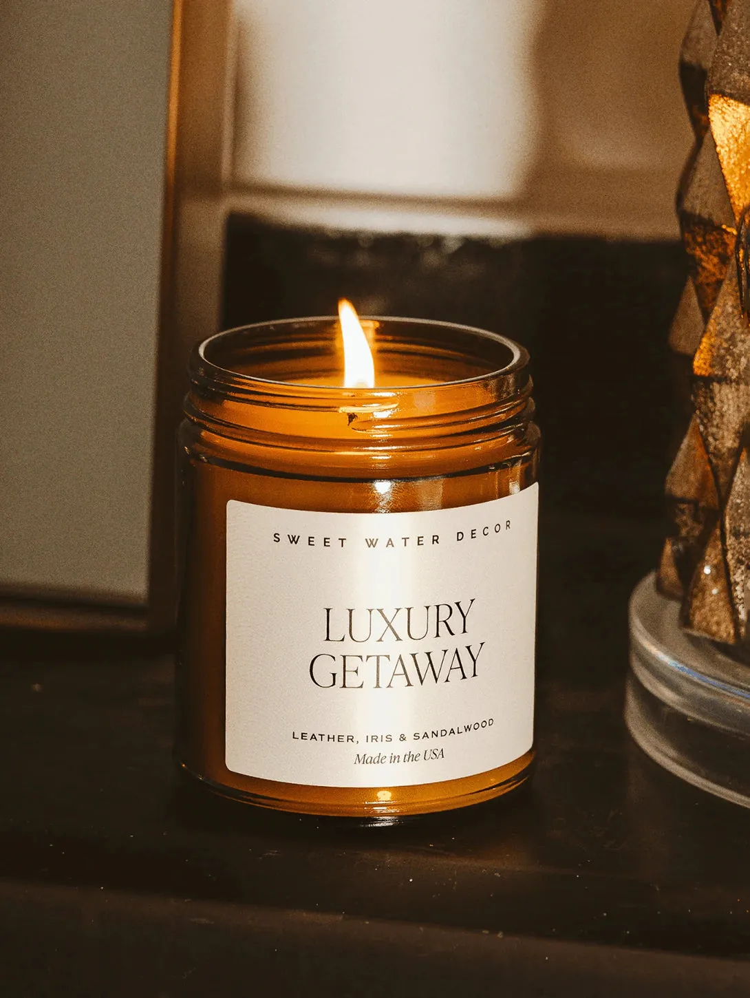 Amber Jar Soy Candle - Luxury Getaway