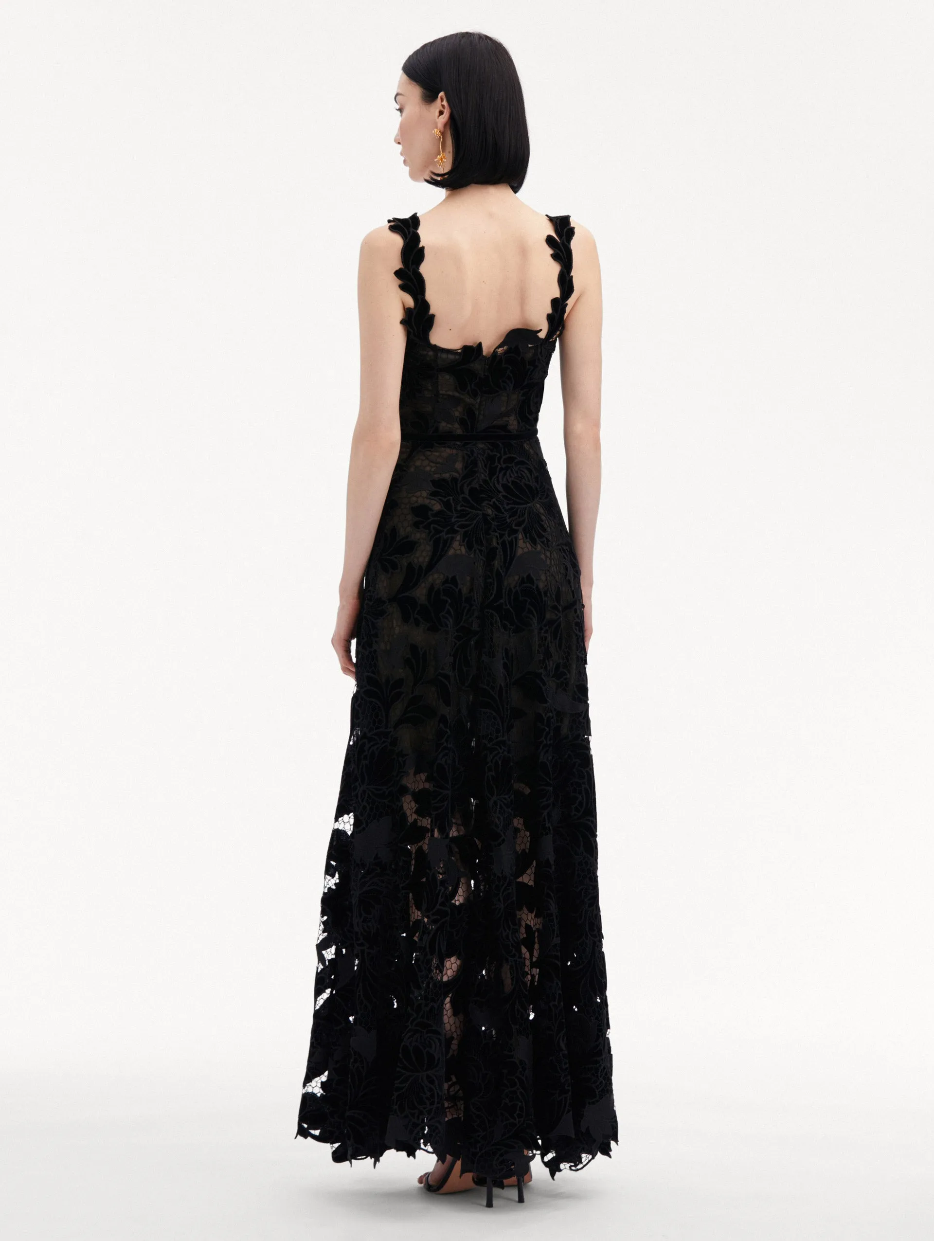 Peony Velvet Guipure Sleeveless Gown