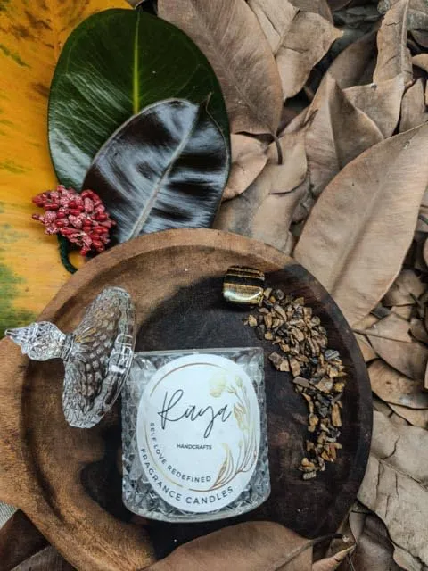Ruya's Handcrafts Ella Crystal Jar Single Wick Clear Quartz Stone | Evoking Tranquillity and Serenity Therapy Candle | Manifestation Glow Candle (Dreamy Lavender)